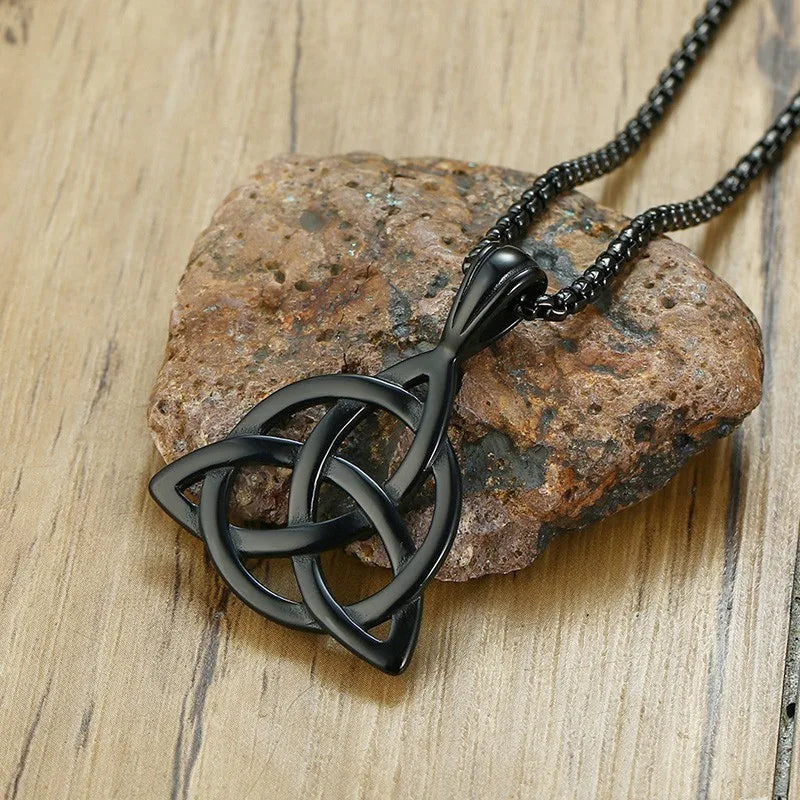 The Triquetra Necklace