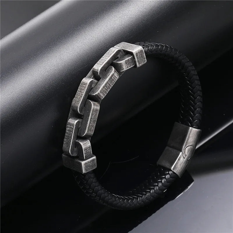 Chains of Duty Genuine Leather and Steel Bracelet
