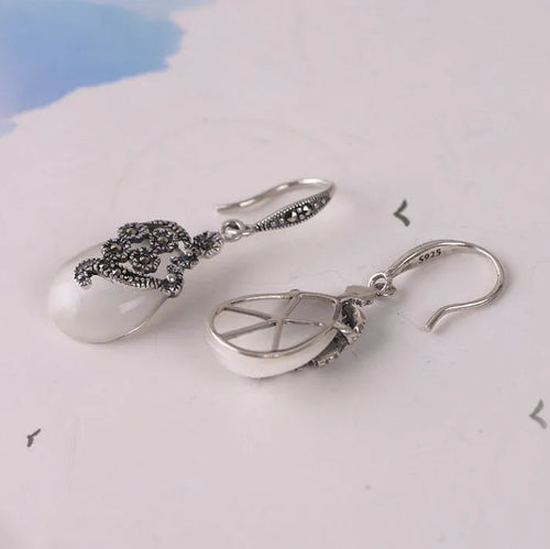 Idun's Gift Drop Earrings in 925 Sterling Silver with Garnet Stone
