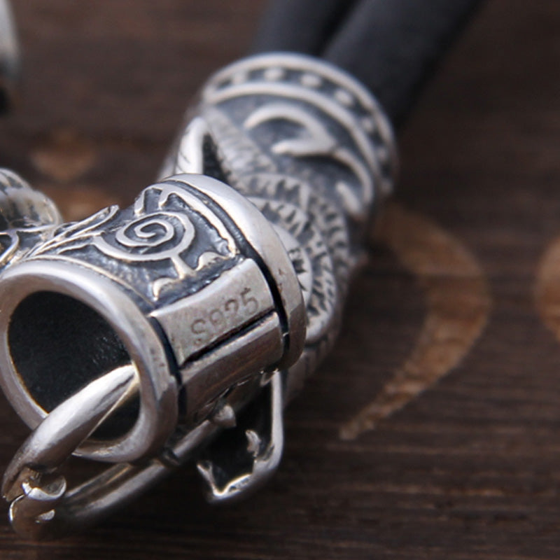 Mjolnir Necklace With Wolf Head in 925 Sterling Silver
