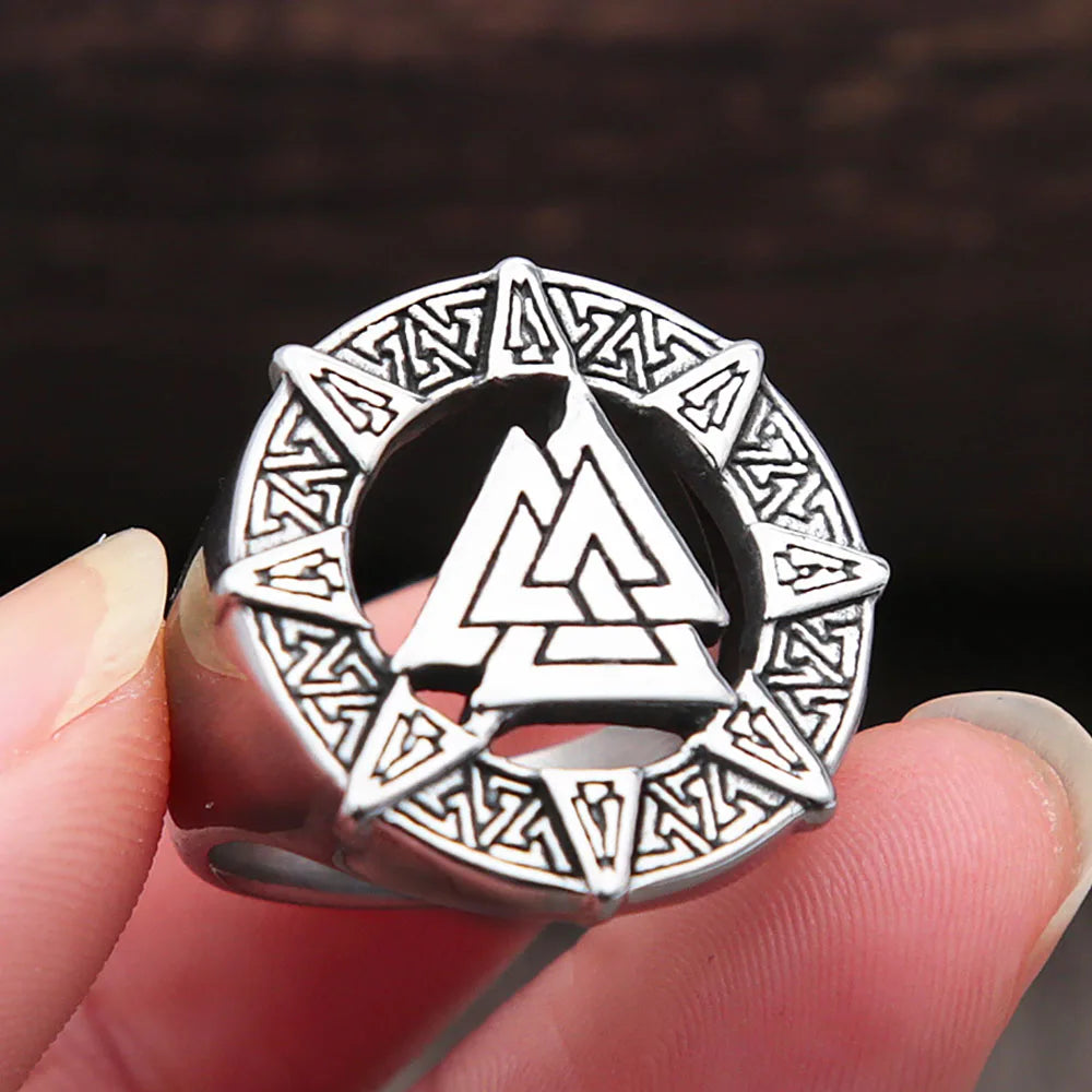 Encircled Walknut - Odin's Rune Ring