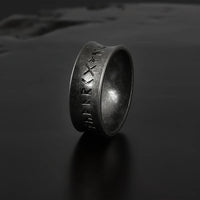 Bague ajustable Runes sombres 8 mm