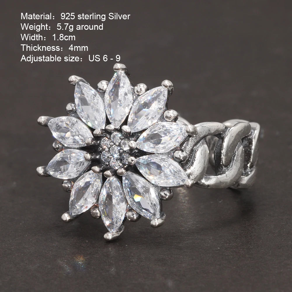The North Star Ring in 925 Sterling Silver and Zircon Stones