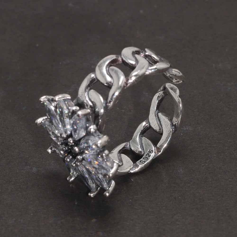 The North Star Ring in 925 Sterling Silver and Zircon Stones