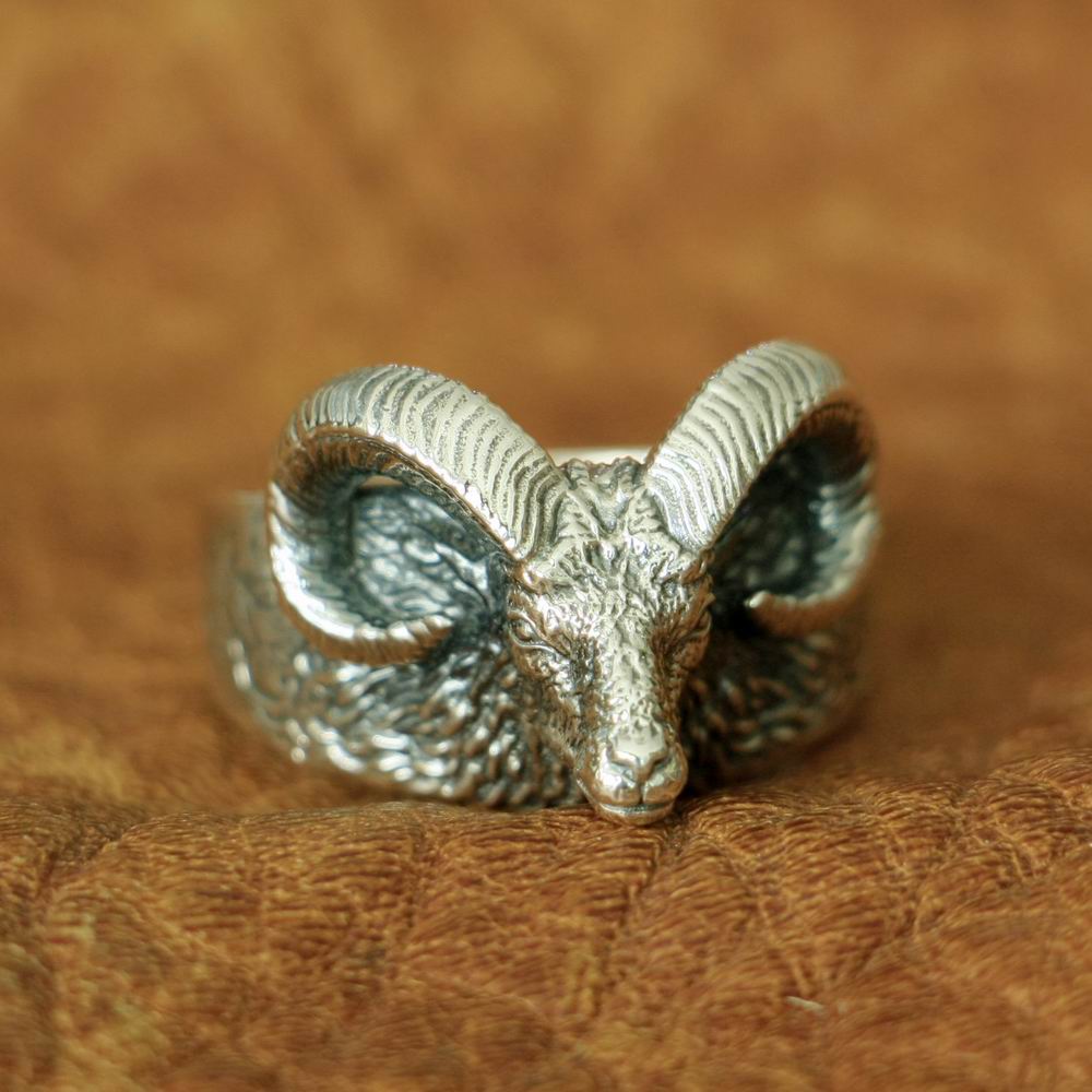 Thor Goat Tanngnjostr Ring in 925 Sterling Silver